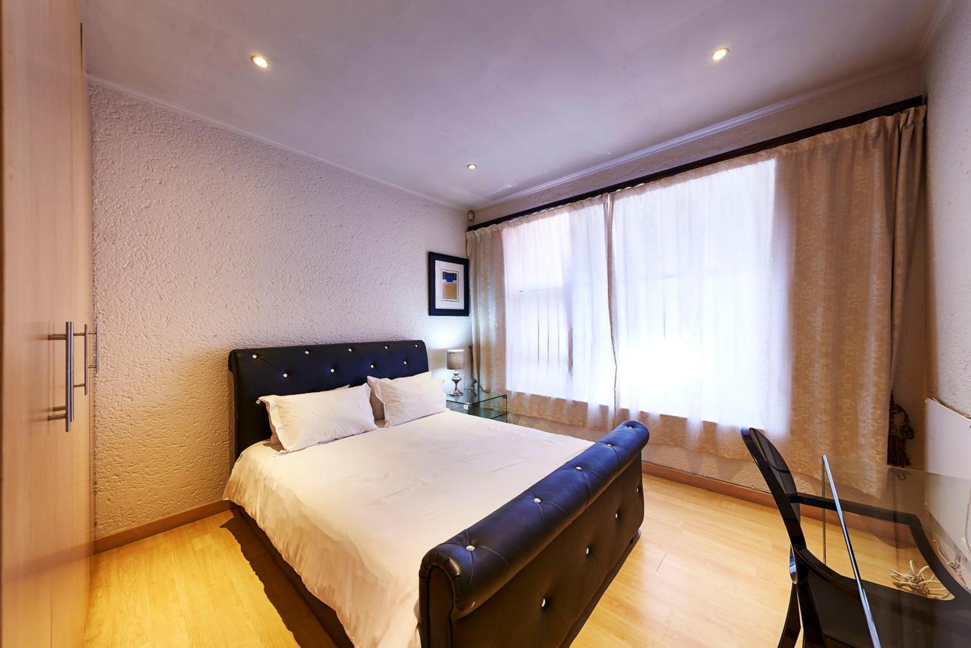Dynasty Forest Sandown Serviced Apartments & Self Catering Hotel Йоганнесбурґ Екстер'єр фото